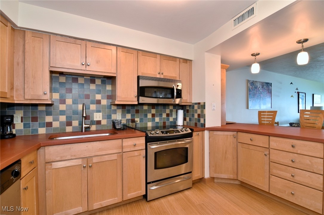 22500 Lake Road Rocky River OH 44116