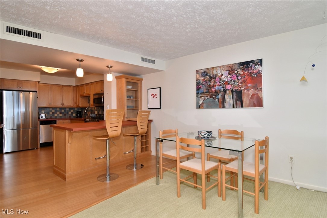 22500 Lake Road Rocky River OH 44116