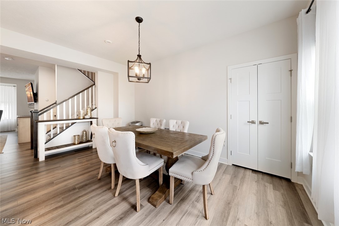1423 Chateau Place Avon OH 44011