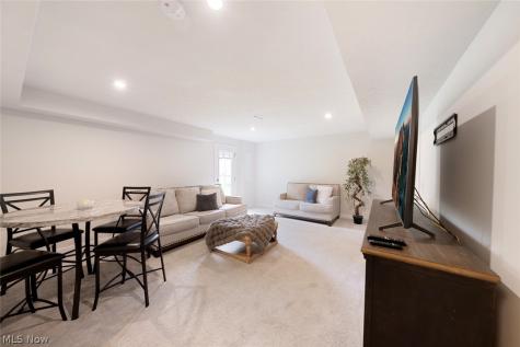 1423 Chateau Place Avon OH 44011