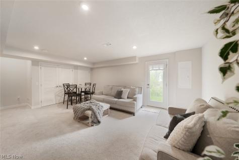 1423 Chateau Place Avon OH 44011