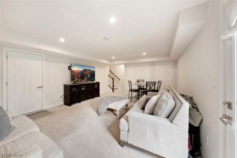 1423 Chateau Place Avon OH 44011