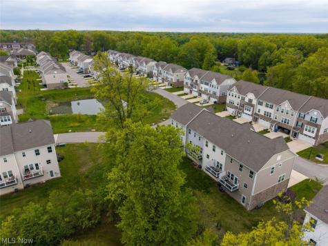 1423 Chateau Place Avon OH 44011