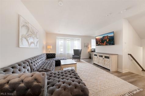 1423 Chateau Place Avon OH 44011