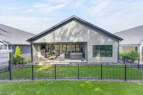 7882 Fox Hunter Lane Painesville OH 44077