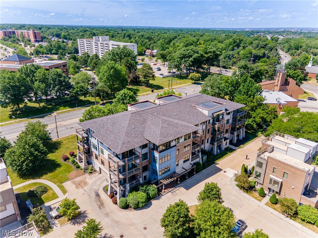 1403 Copper Trace Cleveland Heights OH 44118