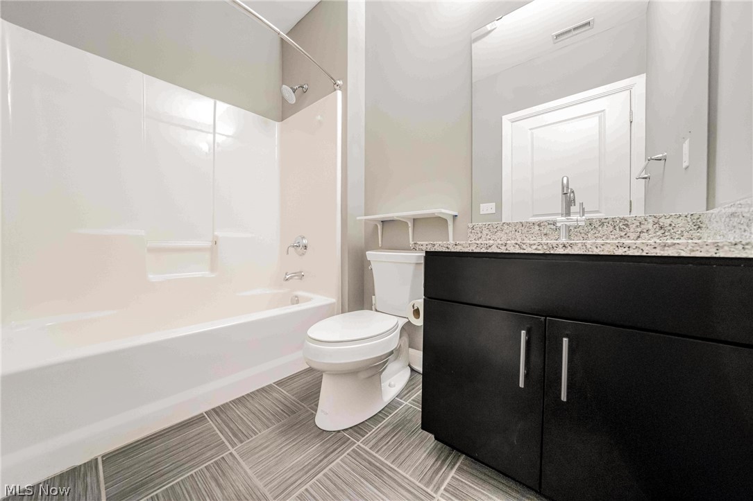 1403 Copper Trace Cleveland Heights OH 44118
