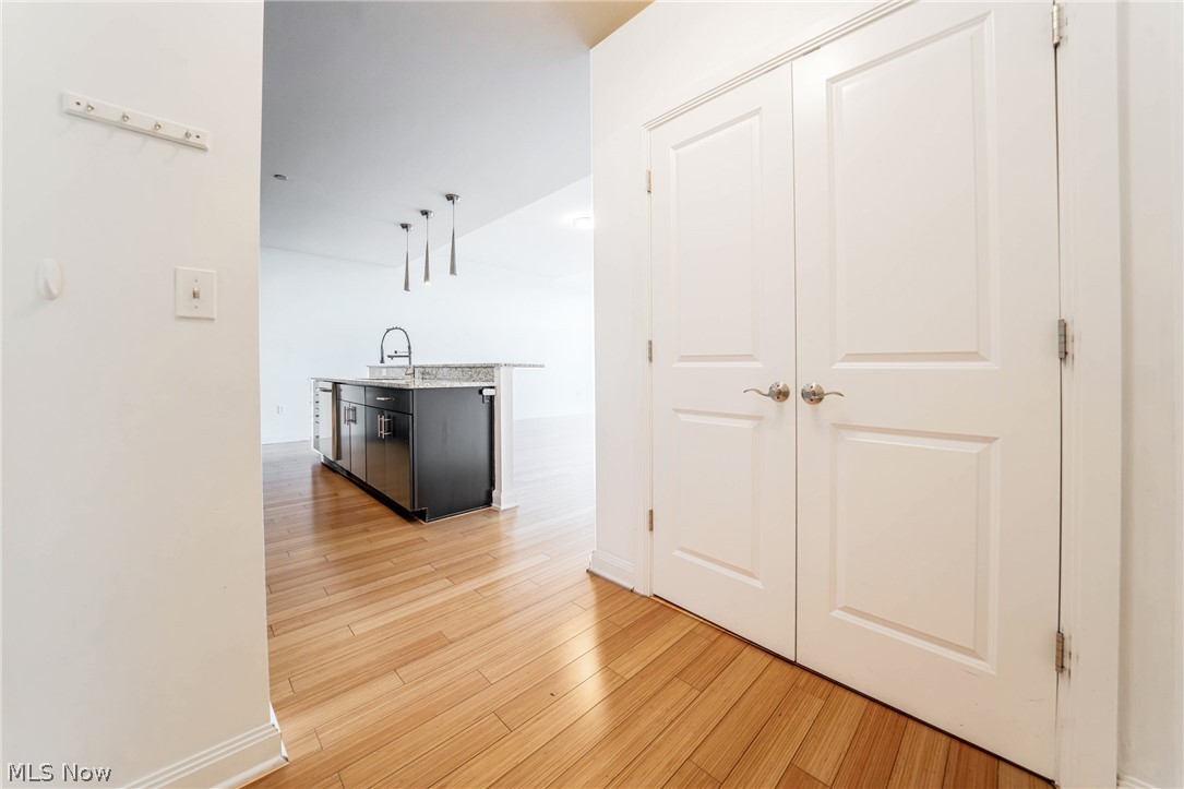 1403 Copper Trace Cleveland Heights OH 44118