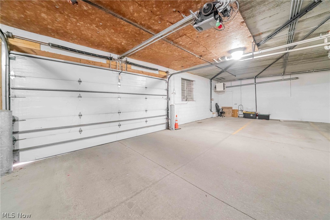 1403 Copper Trace Cleveland Heights OH 44118