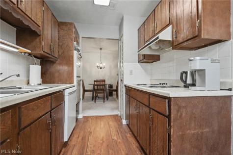 3064 Kent Road Stow OH 44224
