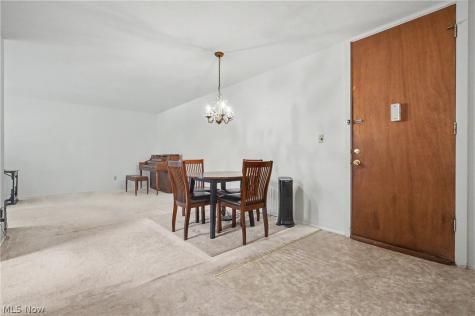 3064 Kent Road Stow OH 44224