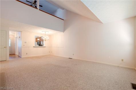 1534 Southpointe Circle NE Canton OH 44714