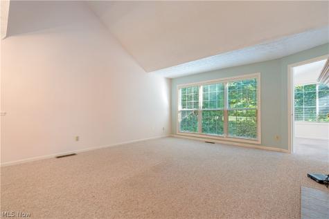 1534 Southpointe Circle NE Canton OH 44714