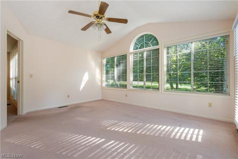 1534 Southpointe Circle NE Canton OH 44714