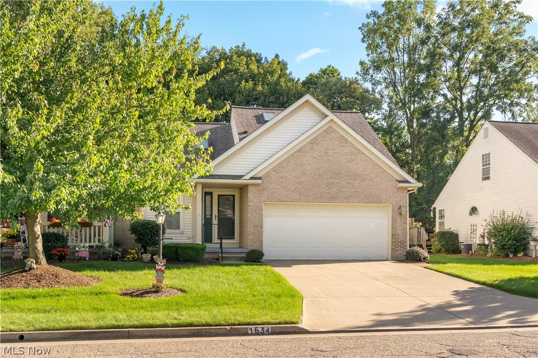 1534 Southpointe Circle NE Canton OH 44714
