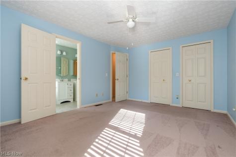 1534 Southpointe Circle NE Canton OH 44714