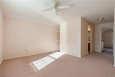 1534 Southpointe Circle NE Canton OH 44714