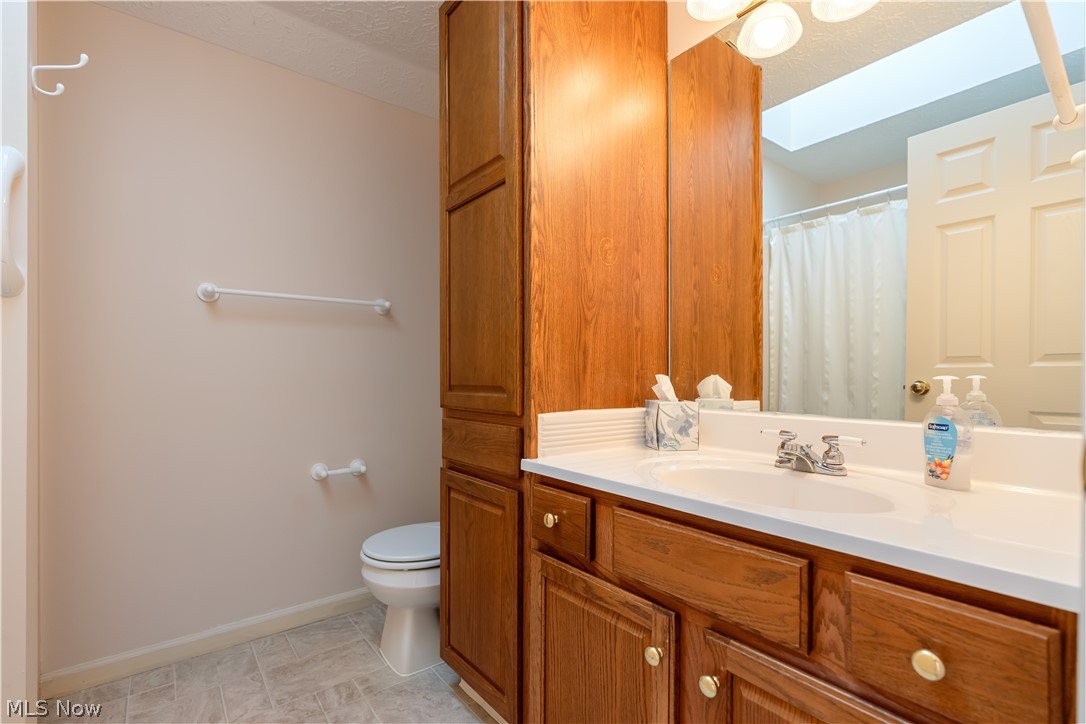 1534 Southpointe Circle NE Canton OH 44714
