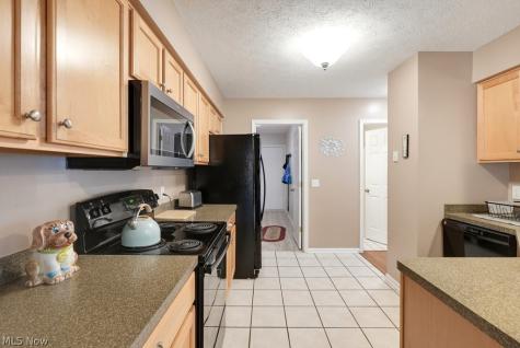 1990 Village Parkway Tallmadge OH 44278