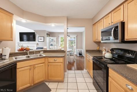 1990 Village Parkway Tallmadge OH 44278