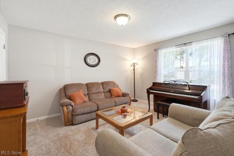 1990 Village Parkway Tallmadge OH 44278