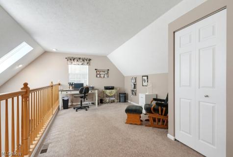 1990 Village Parkway Tallmadge OH 44278