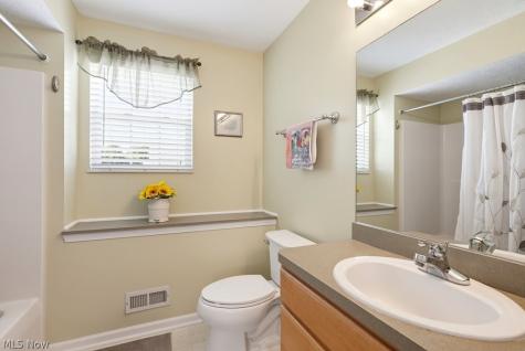 1990 Village Parkway Tallmadge OH 44278