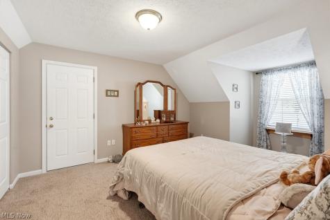 1990 Village Parkway Tallmadge OH 44278