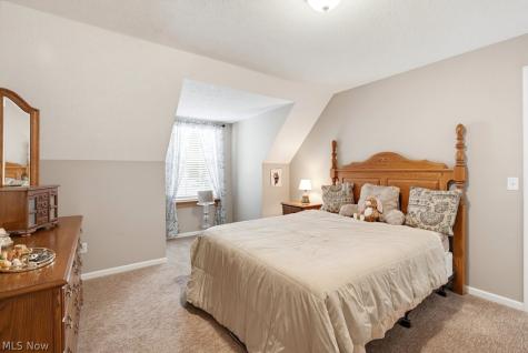 1990 Village Parkway Tallmadge OH 44278