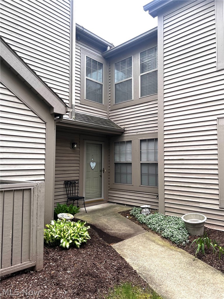 205 S Aspen Court Warren OH 44484