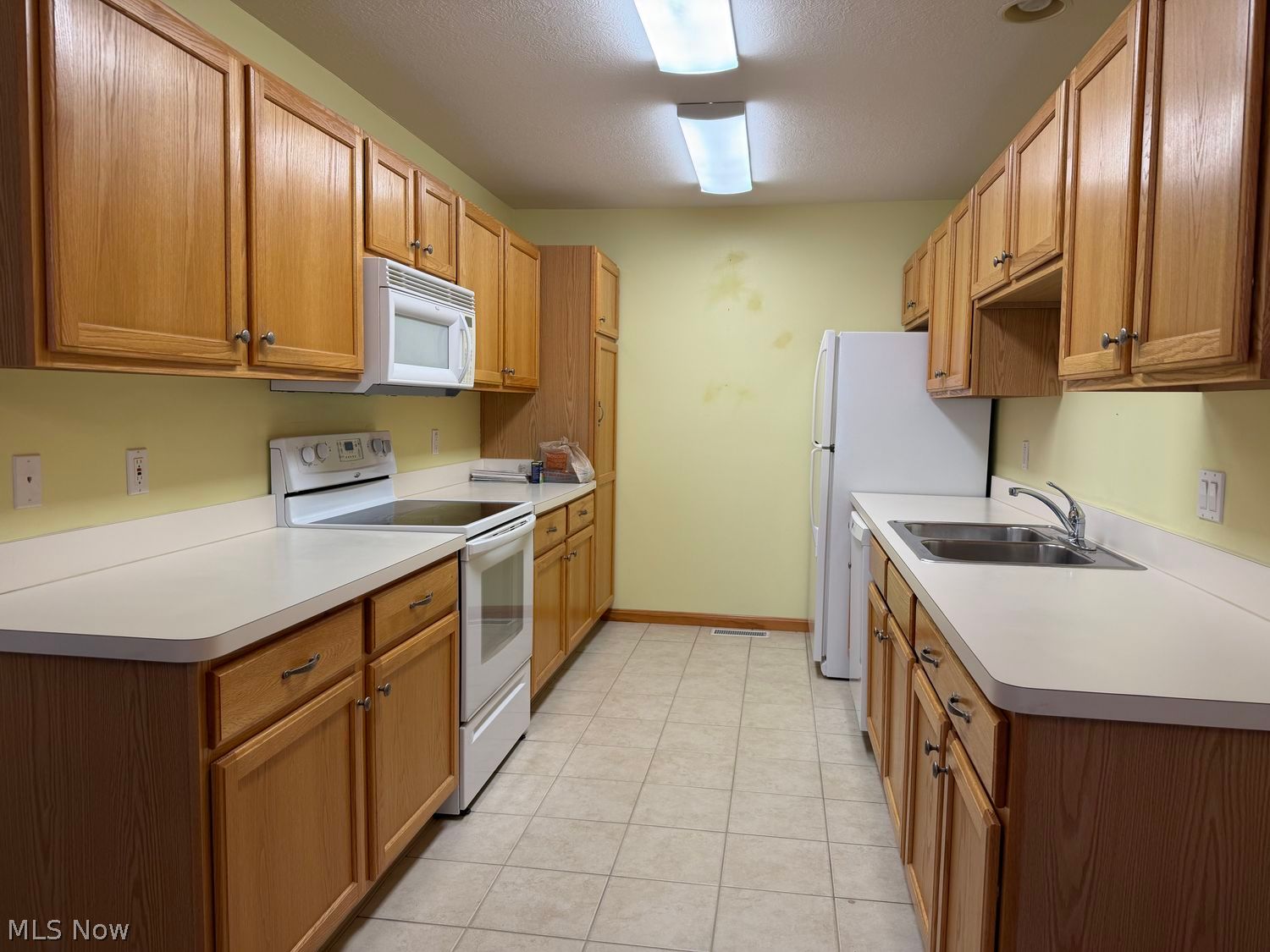 6884 Savannah Drive North Ridgeville OH 44039