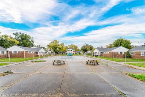 306 Buckner Drive Euclid OH 44123