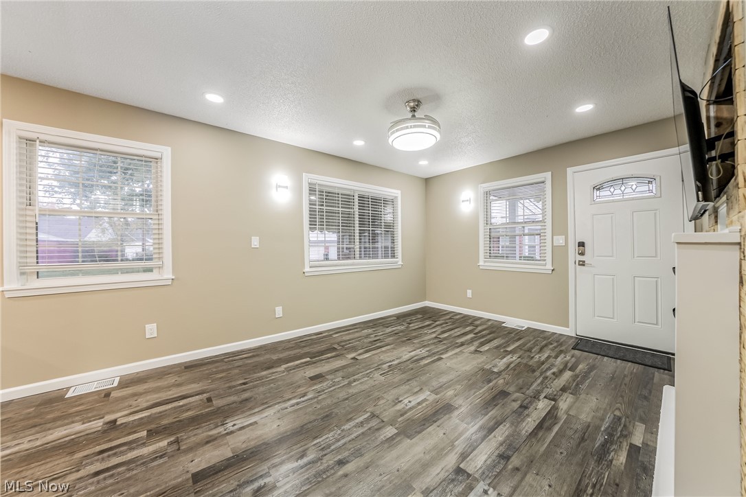 306 Buckner Drive Euclid OH 44123
