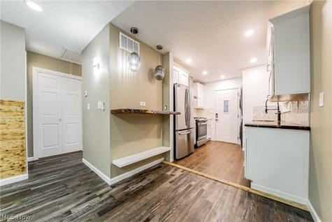 306 Buckner Drive Euclid OH 44123