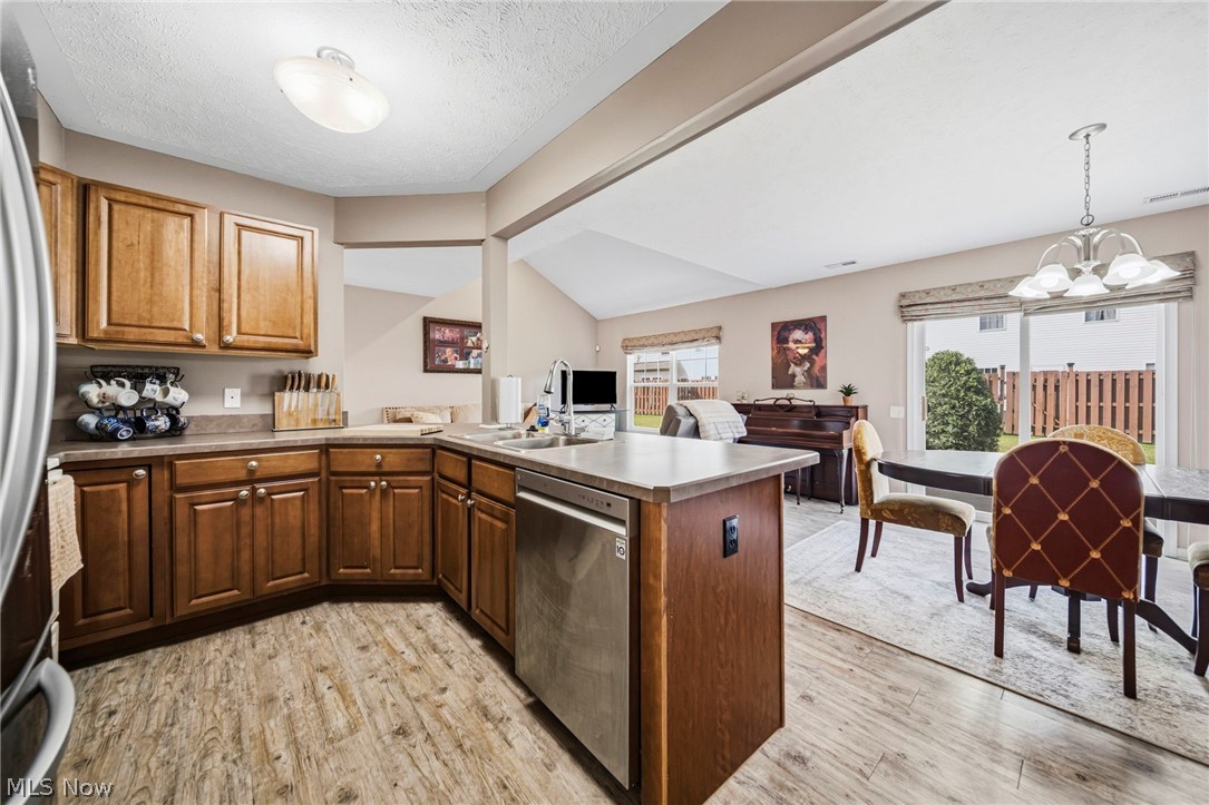 988 Tradewinds Cove Painesville OH 44077
