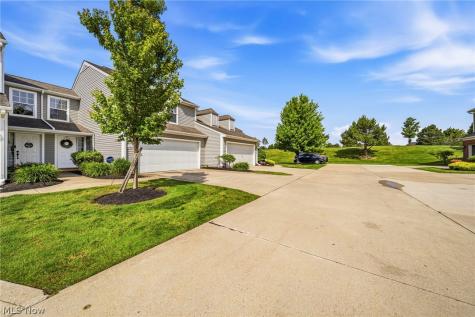 988 Tradewinds Cove Painesville OH 44077