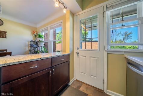 2684 Wooster Road Rocky River OH 44116