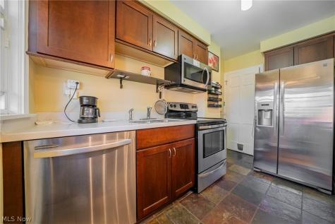 2684 Wooster Road Rocky River OH 44116