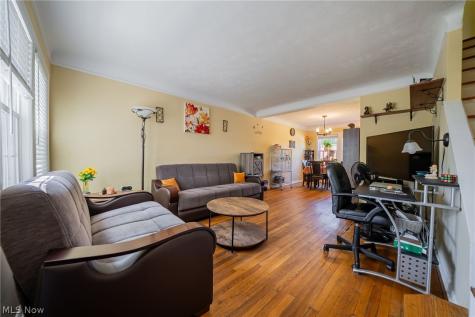 2684 Wooster Road Rocky River OH 44116