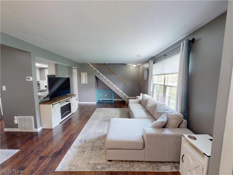 8005 Independence Drive Mentor OH 44060