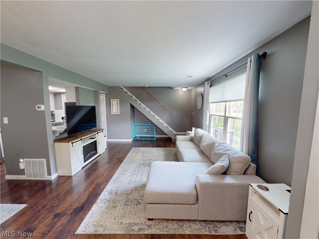 8005 Independence Drive Mentor OH 44060