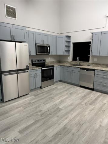 1667 E 40th Street Cleveland OH 44103