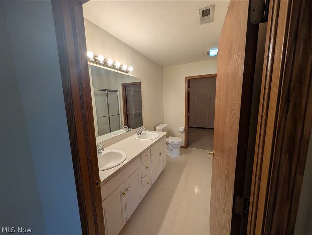 202 Greenbriar Lane Dalton OH 44618