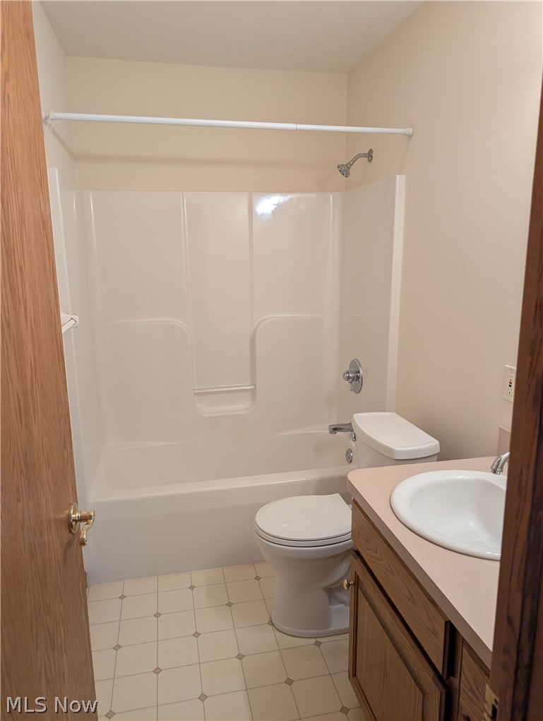 202 Greenbriar Lane Dalton OH 44618