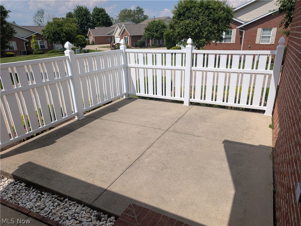 202 Greenbriar Lane Dalton OH 44618