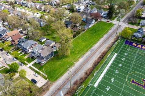 12593 Thoreau Lane Lakewood OH 44107