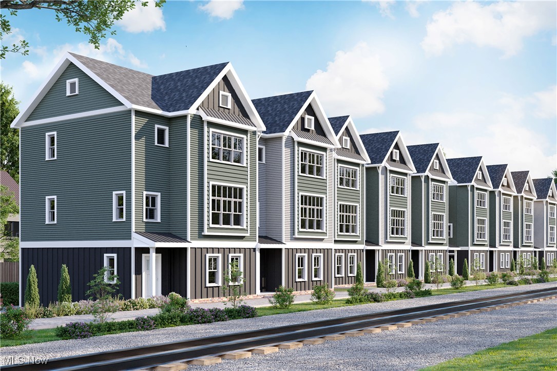 12593 Thoreau Lane Lakewood OH 44107