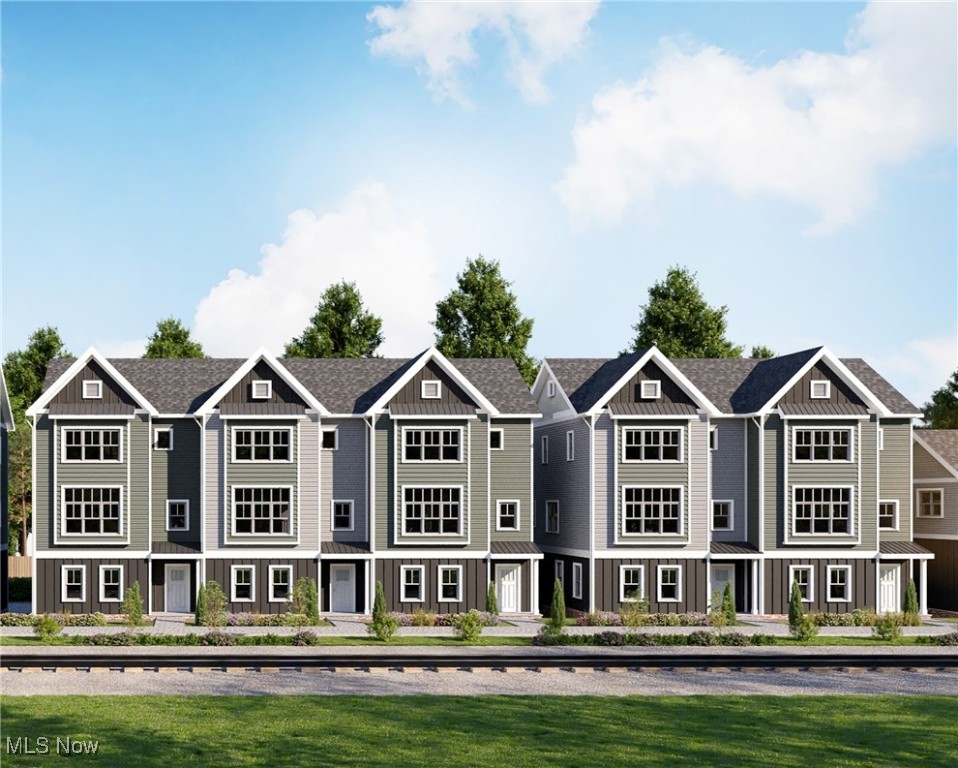 12593 Thoreau Lane Lakewood OH 44107