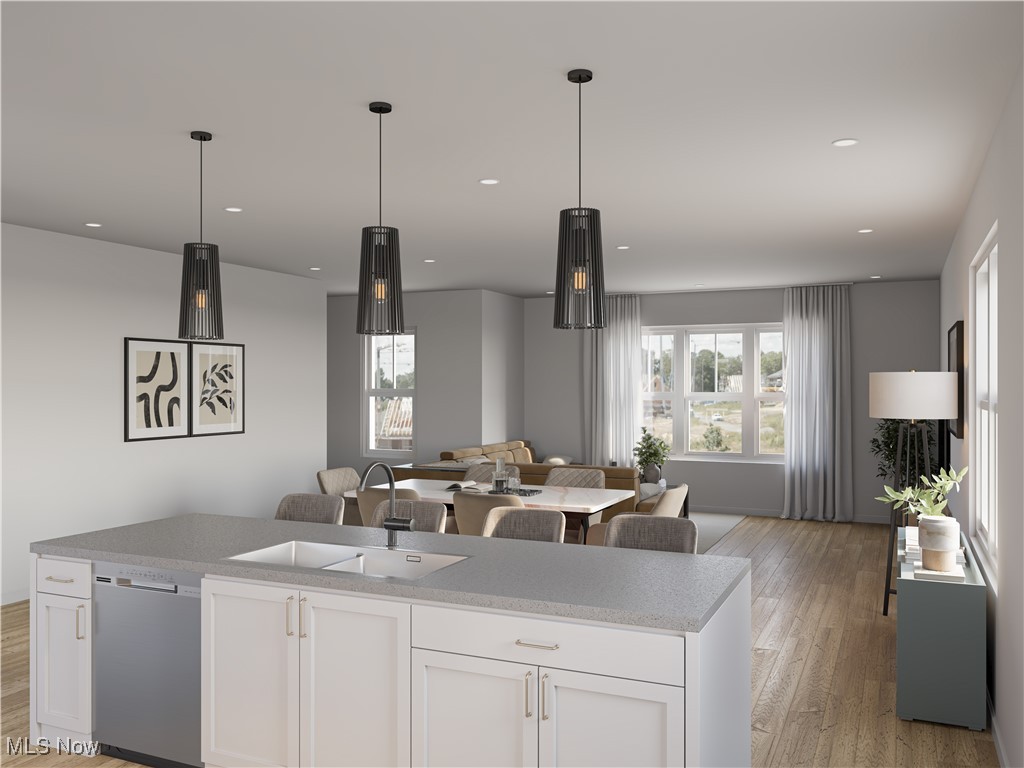 12593 Thoreau Lane Lakewood OH 44107