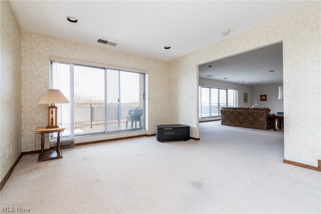 2202 Acacia Park Drive Lyndhurst OH 44124
